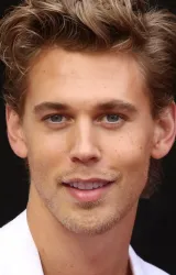 Остин Батлер